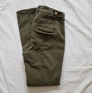 White House Black Market | Midrise Straight Crop